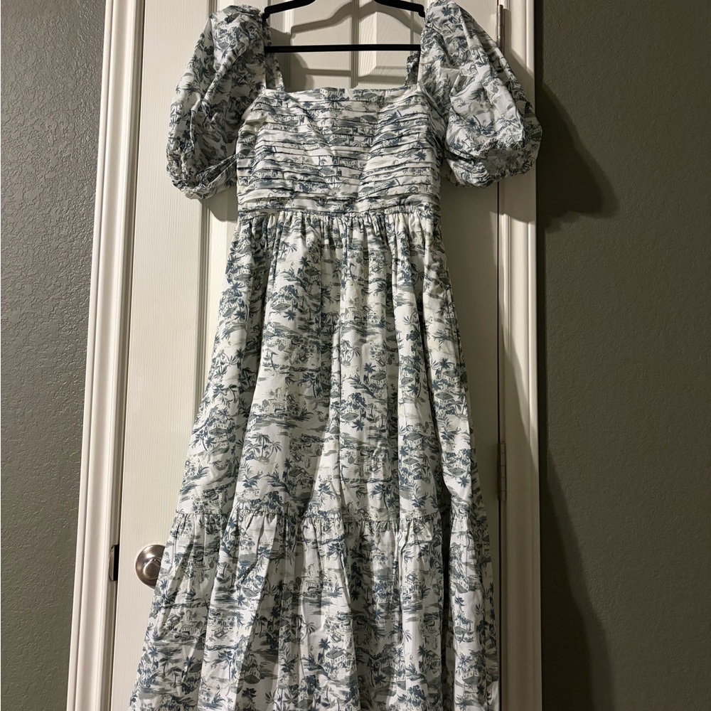 Women’s Puff-Sleeve Toile Maxi Dress in White and Green